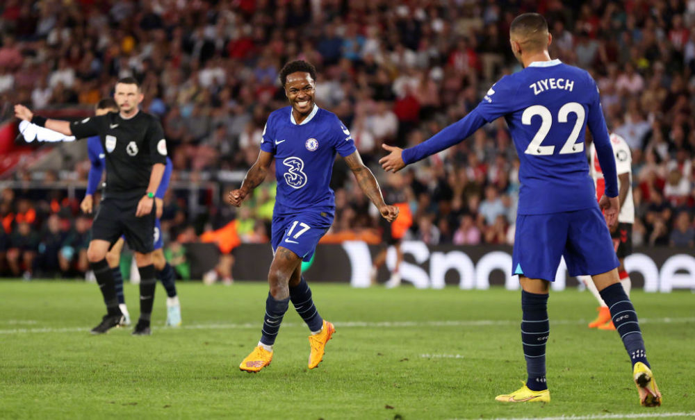 2025巴甲10月最佳球员：帕尔梅拉斯中锋维托尔-罗克